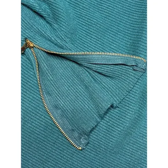 Carmen Marc Valvo Green Ribbed Batwing Knit Top with Zipper Detailing size M - Picture 5 of 9
